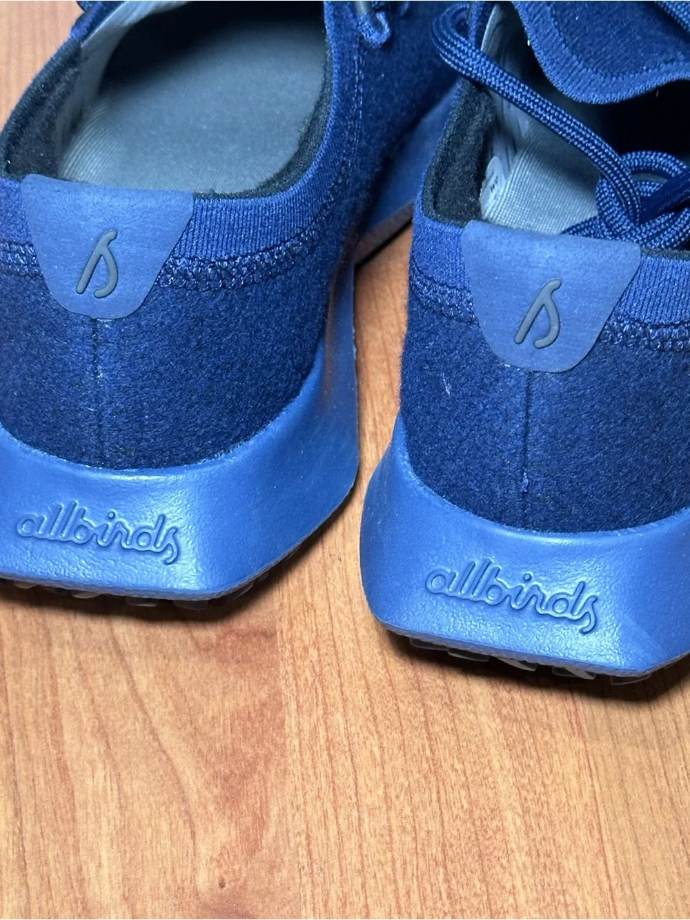 allbirds Women’s  Wool Dashers in Navy